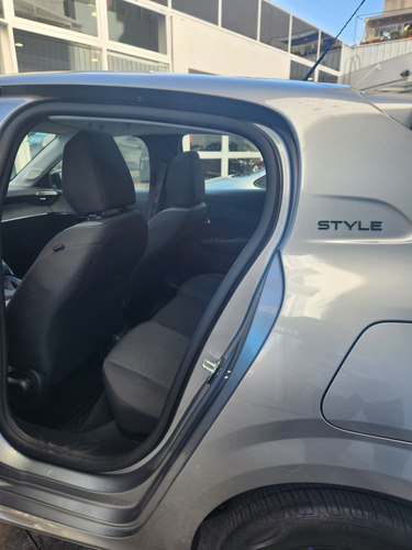 Peugeot 208 1.6 Style Tiptronic