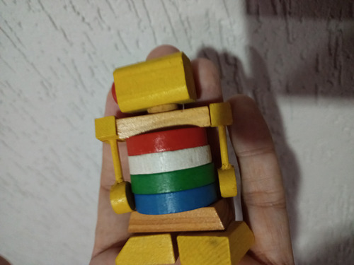 Boneco De Madeira Robô Usado Na Condição (Usado)