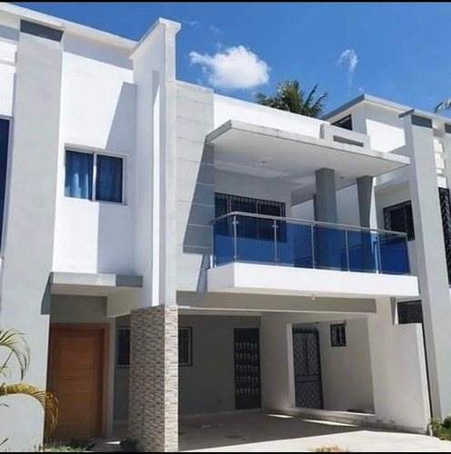 Hermosa Casa De Venta En El Exclusivo Residencial Man 