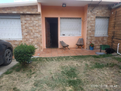 Casa Funcional, Muy Bien Ubicada, Con Opción De Local Comercial Con Muy Buen Potencial De Ventas