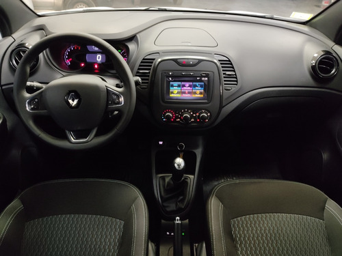 Imagen 9 de 15 de Renault Captur 1.6 Life 2021