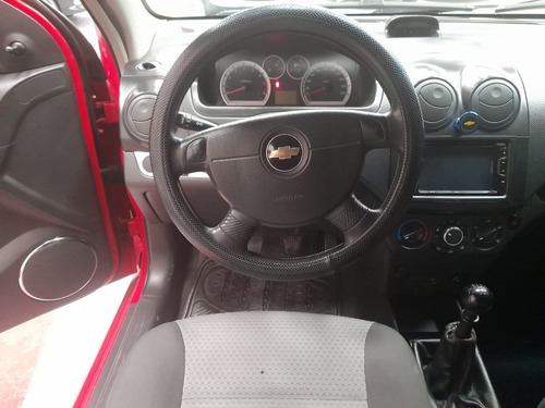 Chevrolet Aveo Emotion 2011 Rojo