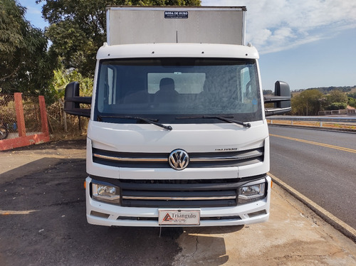 Vw 11180 Delivery Prime 2022 Com Bau De 4,80 Mtrs Isolado