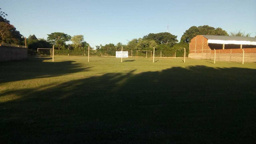 Imagen 3 de 9 de En La Mejor Zona Residencial De La Ciudad De Esquina,