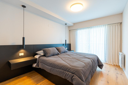 Departamento En Venta, Piso Exclusivo De 3 Dormitorios, Moreno 500 En Zona Rio, Centro De Rosario