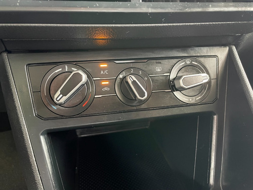 Imagem 9 de 13 de Volkswagen Polo 1.0 Flex Completo 2020 Manual R Motors