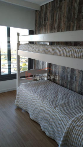 Imagen 13 de 14 de Apartamento En Venta En Punta Del Este, A 2 Cuadras De La Playa, Muy Luminoso
