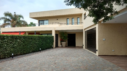 Imagen 10 de 21 de Importante Casa Country San Isidro