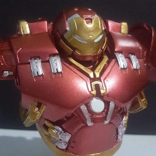 Hulkbuster Mini Busto Monogram