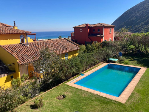 Excepcional Casa Estilo Provenzal Amoblada En Santa Augusta