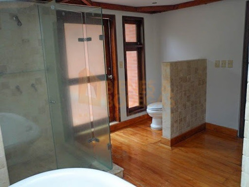 Casas En Venta La Calera 643-4012