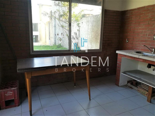 Imagen 5 de 14 de Casa - Villa Adelina