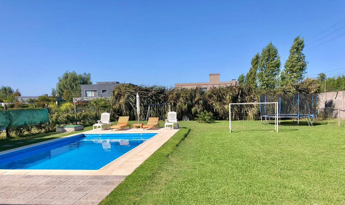 Casa En Venta Barrio Las Libres Ubicado En Garin, Escobar, G.b.a. Zona Norte