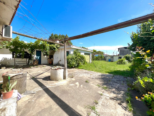 Oportunidad En Barros Blancos , Gran Terreno Con Dos Propiedades
