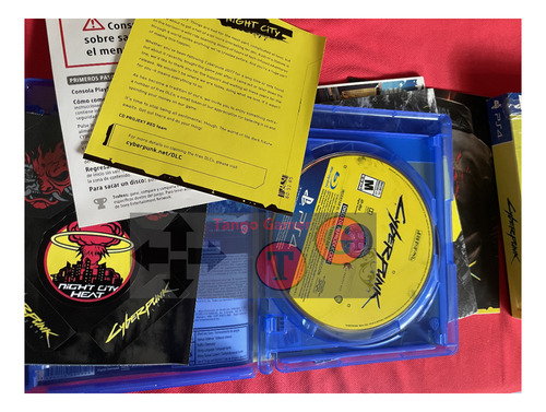 Cyberpunk 2077 - Edición Lanzamiento + Stickers / Ps4 / Ps5 (Usado)