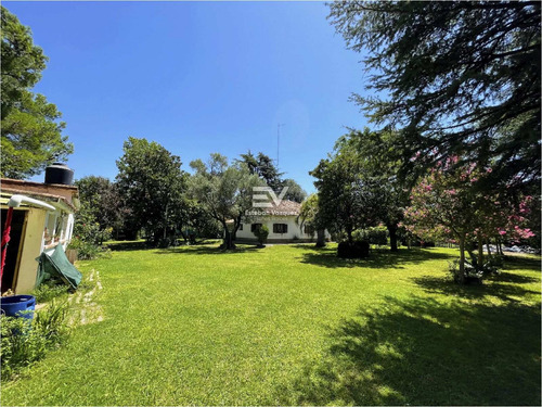 Imagen 17 de 24 de Venta. Villa Sierras De Oro. Espectacular Casa Con Gran Parque. Tranquilidad Y Seguridad Entre Cba Y Carlos Paz