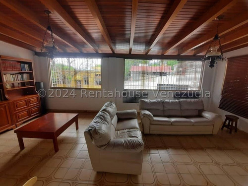 Casa De Doble Propósito. Está En Los Palos Grande