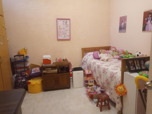 Imagen 9 de 19 de Casa De 2 Dormitorios En Buceo. Jardín , Patio Y Cochera.