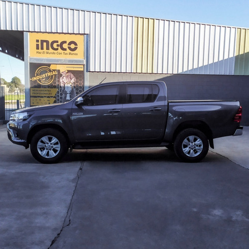 Imagen 10 de 21 de Toyota Hilux 4x2 Dc Srv 2.8 Tdi 6 At