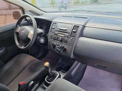 Imagen 9 de 11 de Nissan Tiida 2015 1.8 Advance Sedan Mt