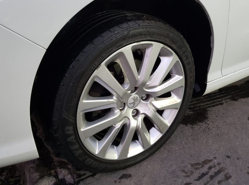 Impecable Peugeot 408 Allure Plus Año 2017 Con Solo 71000 Km