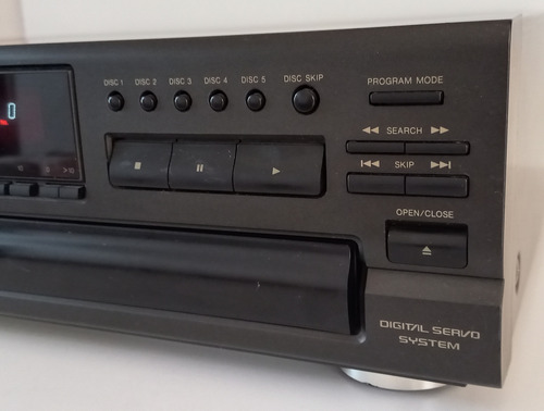 Compactera Technics Sl-pd887 A 220v Funcionando 5 Discos Zwt Negro (Usado)