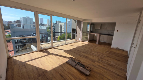 Venta De Pozo: Pisos De 4 Ambientes Con Cochera Y Baulera. Zona Güemes.