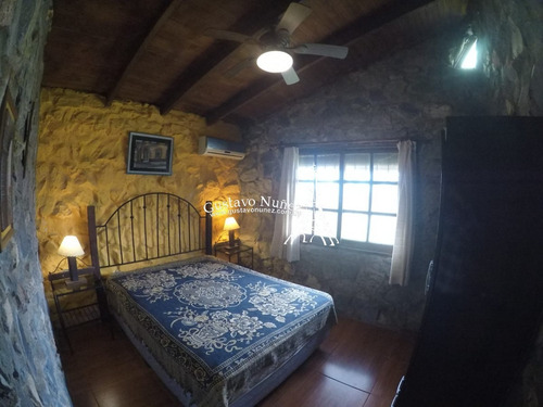 Casa De Piedra- Ref: 3589