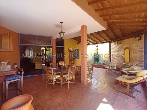 Townhouse En Alquiler Ubicado En Altos De Guataparo Valencia Carabobo 23-24556, Eloisa Mejia