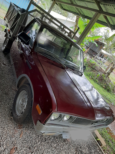 Nissan Datsun Pick Up Pick Up