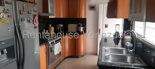 En Venta Casa - Urb. Vista Linda.