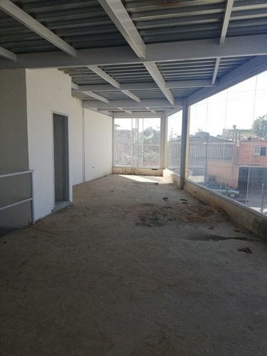 Imagen 5 de 11 de Se Alquila Local C.c. Millenion 04144127897