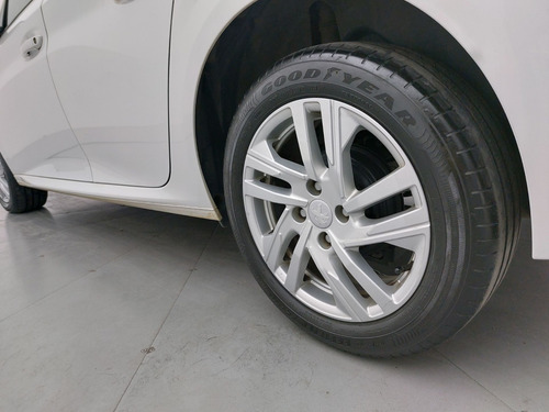 Peugeot 208 1.6 16V FLEX ACTIVE AT6
