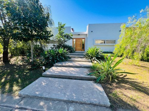 Casa Planta Baja 2 Habitaciones - Alvear De Benavidez Venta