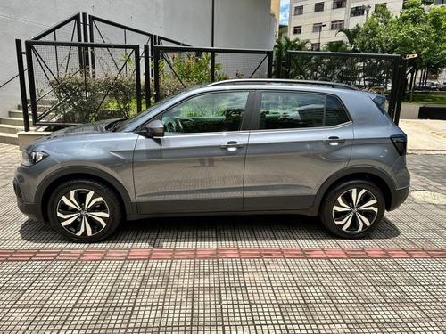 Volkswagen T-Cross 1.0 200 TSI TOTAL FLEX AUTOMÁTICO