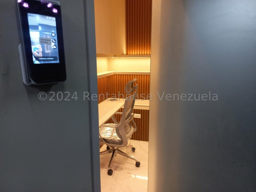 Perfecta Oficina En Alquiler Las Mercedes Rah Mls25-4832