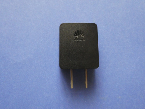 Cargador Huawei Mod. Hw-050100u2w  , Sin Cable Usb.