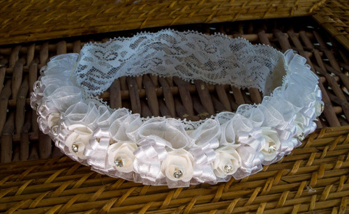 Imagen 2 de 8 de Tocado Tiara Banda Bautizo Ely Hadas
