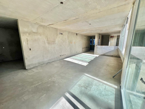 Amplio 3 Amb De 146 M Totales. Con Cochera -edificio Con Amenities -financiación En Pesos