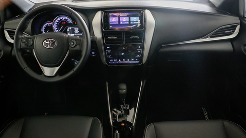 Toyota Yaris 1.5 Xl Plus Connect Cvt (flex)