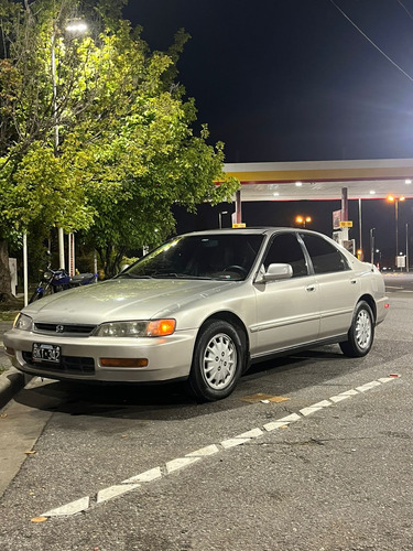 Honda Accord 2.2 Ex At