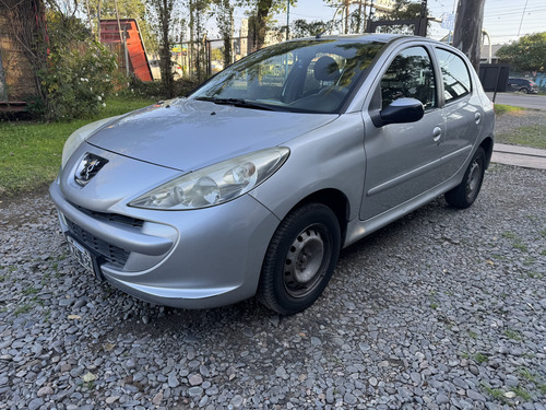 Peugeot 207 1.4 Active 75cv