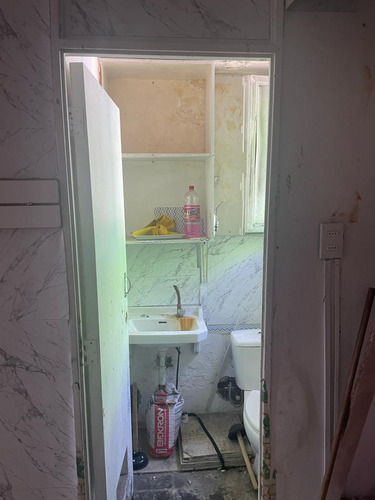 Se Arrienda Local Con Baño Anfiteatro Alameda 2995 Metro Ula