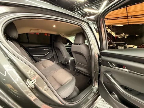 Mazda 3 2.0 Prime