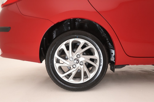 Imagen 20 de 20 de Toyota Yaris 1.5 Xls Mt 4p Sedán 2022 0km