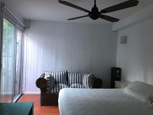 Casa A La Venta En El Bajo De San Isidro -lasalle Al Rio 3 Dormitorios Permuta