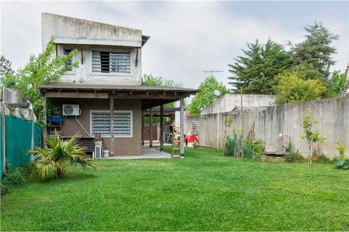 Imagen 3 de 18 de Casa Venta 3 Dormitorios 2 Baños -terreno 10x35.5 Mts- City Bell