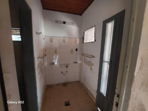 Venta Casa, Salon Comercial Y Gran Terreno Coronda