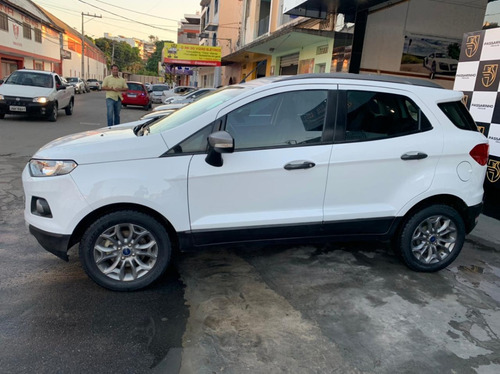 Imagem 5 de 13 de Ford Ecosport Freestyle 1.6 Flex 5p