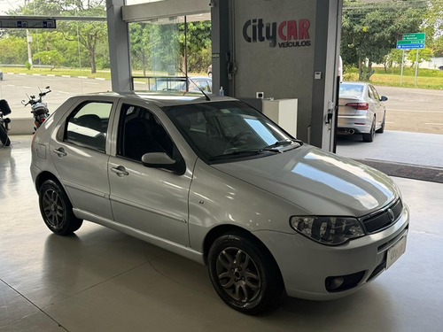 Fiat Palio 1.8 MPI HLX 8V FLEX 4P MANUAL